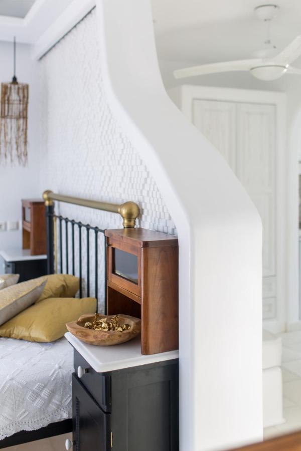 Naxian Riviera Exclusive Seafront Suites, Junior Suite Agios Prokopios  Zewnętrze zdjęcie